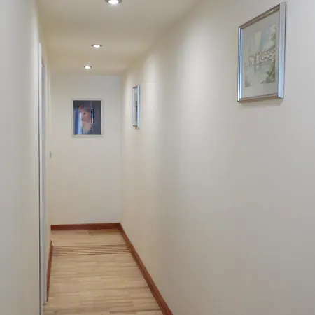 Maris Apartment *